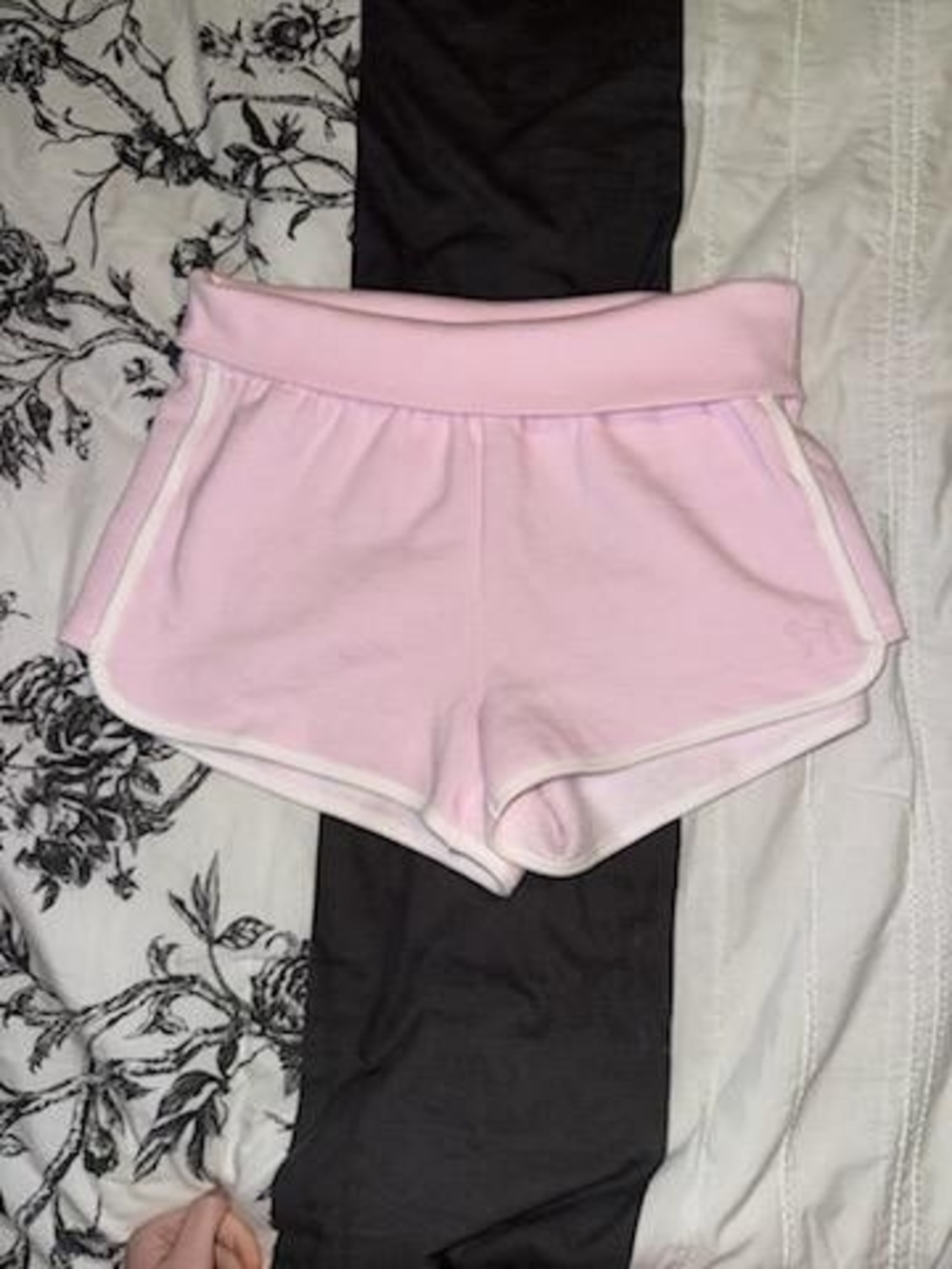 PINK Victoria's Secret Light Pink Fleece Hoodie & Shorts Set - Picture 4 of 7